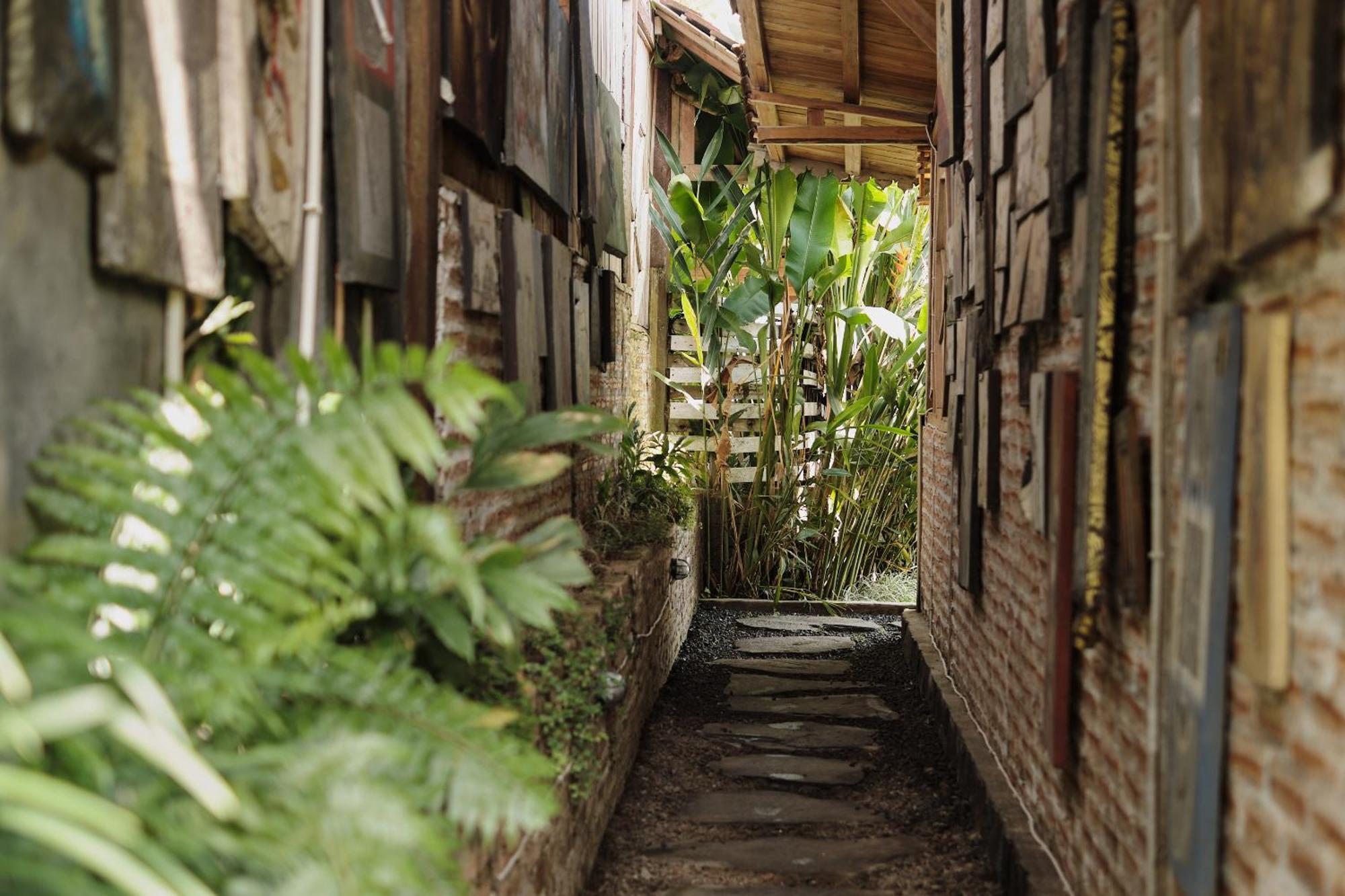 Joglo Organik Guesthouse Ubud Exterior foto